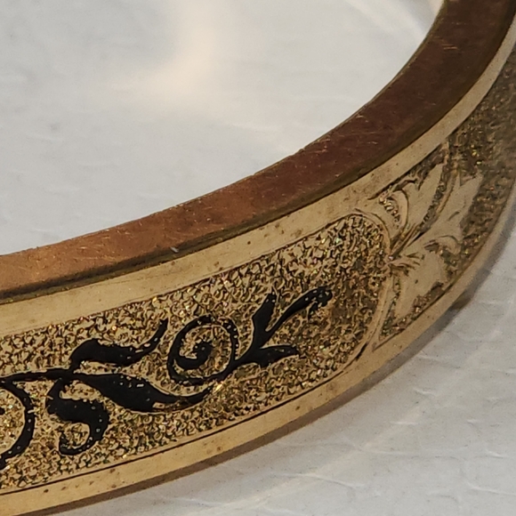 #2229, ANTIQUE VICTORIAN B&B SIGNED 1861's BLACK ENAMEL GOLD FILLED, TESTED - Picture 6 of 8